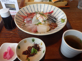 海鮮丼