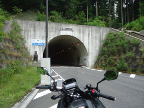 石榑トンネル前