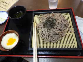 おひるはおそば