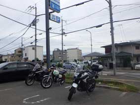 ファミマ高槻塚原１丁目店